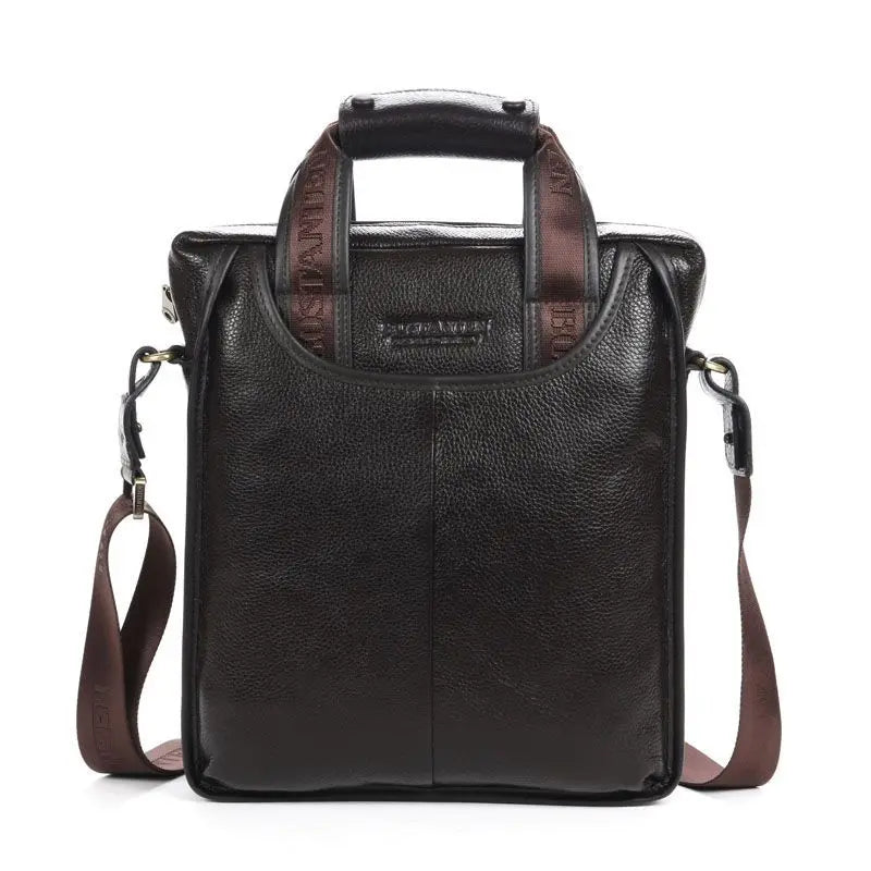 Un sac ordinateur cuir homme au format vertical