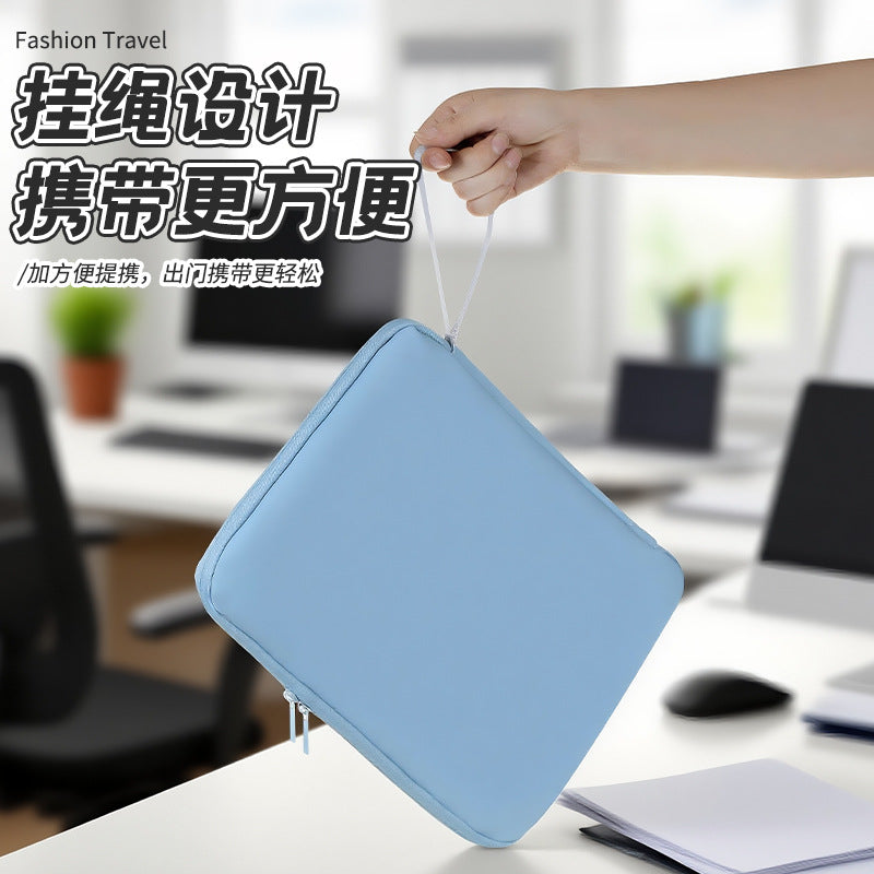 Une pochette mixte pour l'école et le bureau