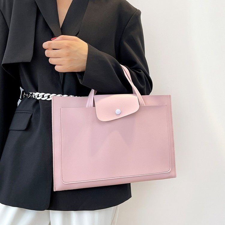 Au bureau ou en rendez-vous, une pochette toujours prête
