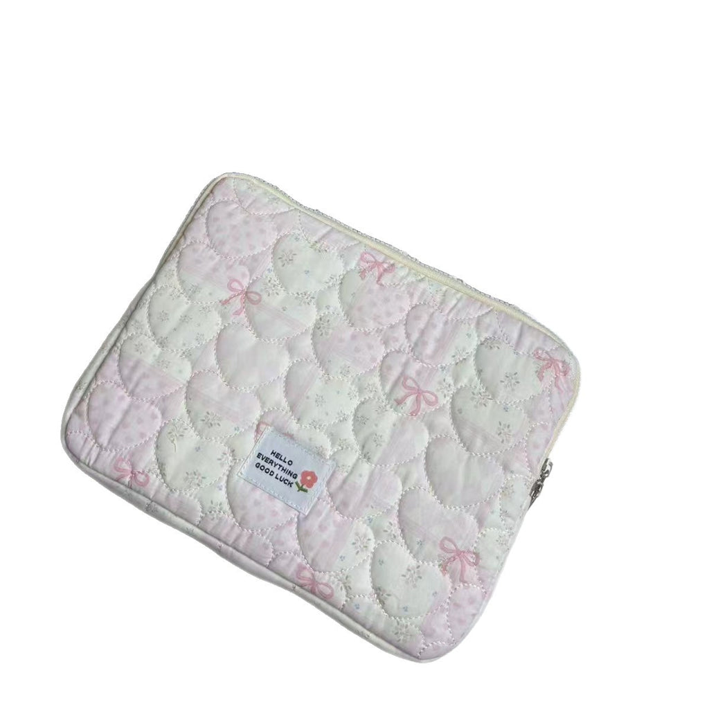 Housse ordinateur matelassée à cœurs en nylon, coloris pastel