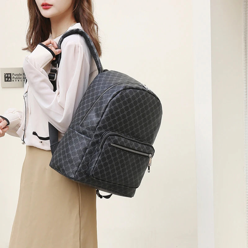 Un sac à dos ordinateur imprimé, loin du noir
