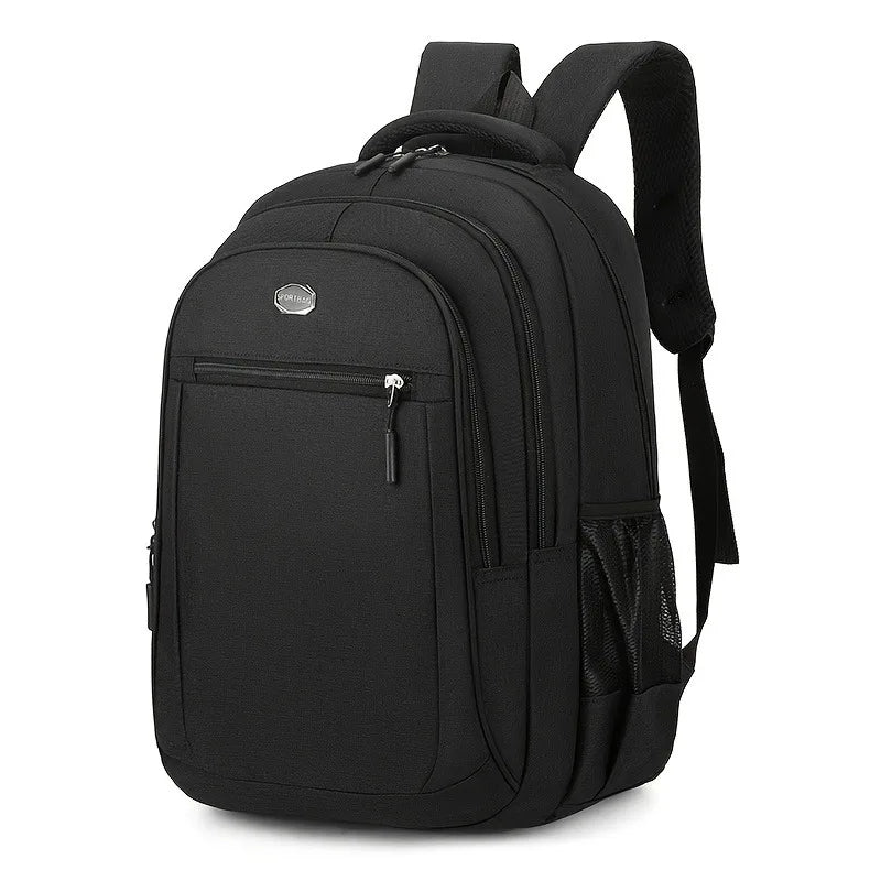Un sac à dos ordinateur à trois compartiments zippés