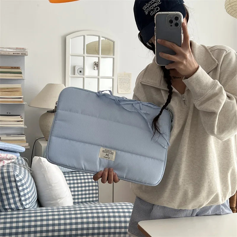 Pochette ordinateur femme matelassée bleu ciel, jusqu'à 16 pouces