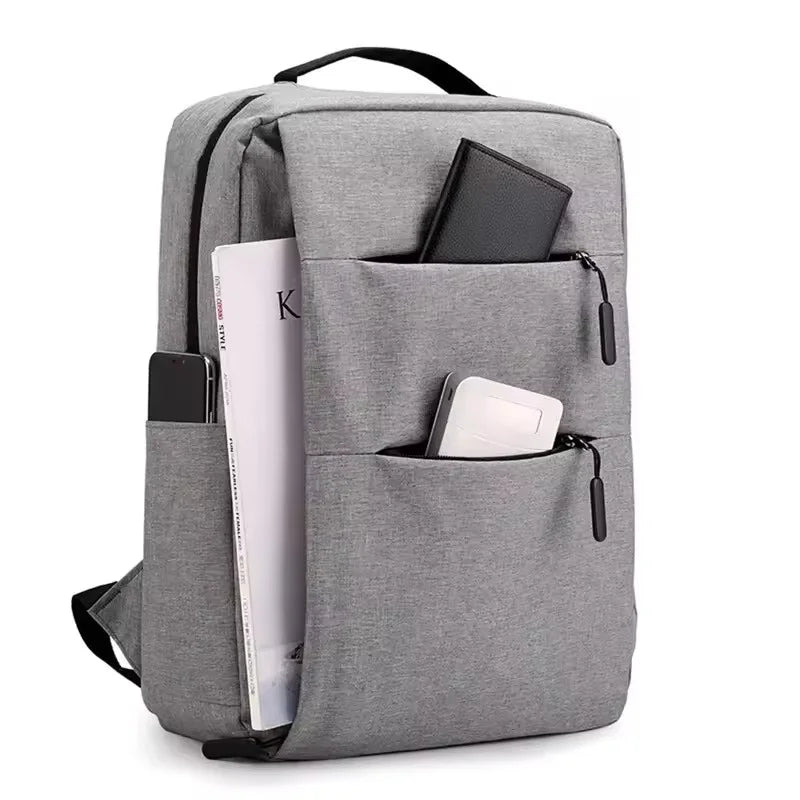 Un sac à dos de cours avec recharge USB