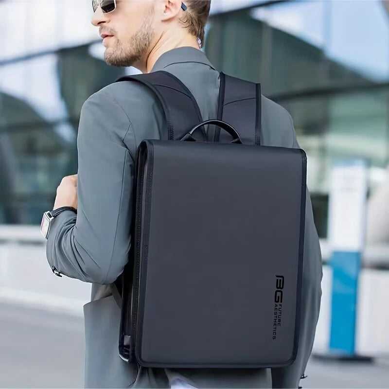 Un sac ordinateur de travail au profil discret