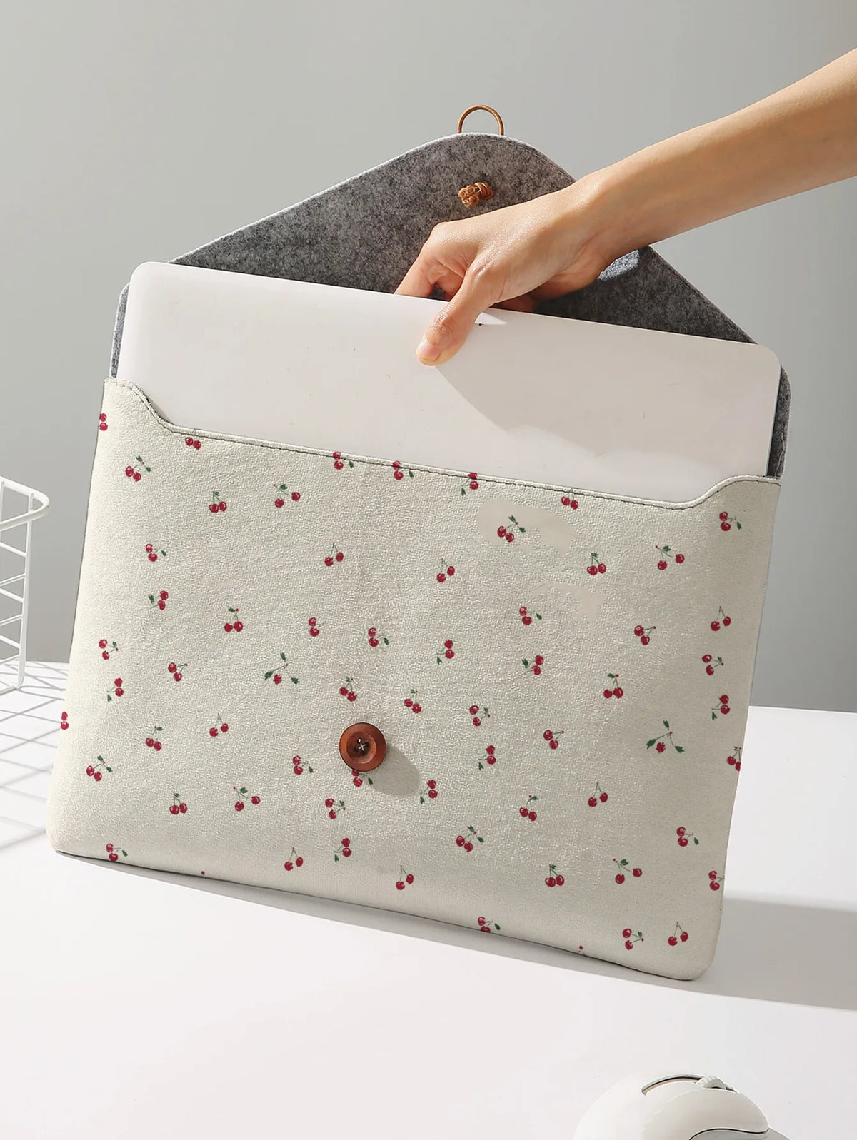 Une pochette ordinateur douce pour le cabas du quotidien