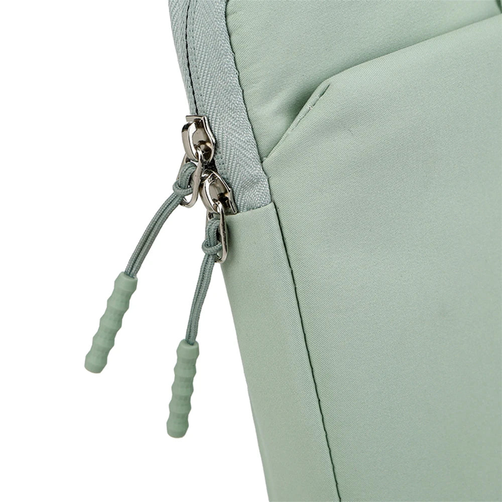 Pochette ordinateur avec poignées en nylon et poche avant