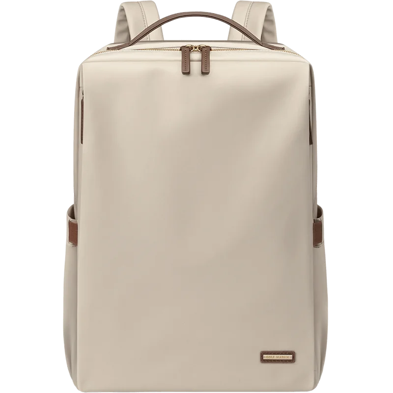 Un sac à dos ordinateur femme aux lignes épurées