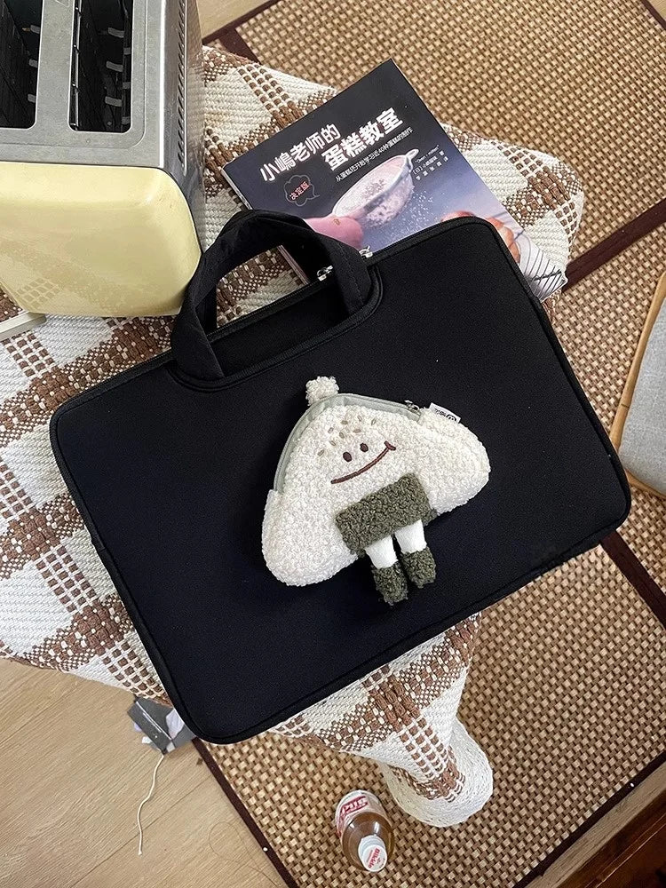 Pochette ordinateur femme noire à poignées et bourse en peluche