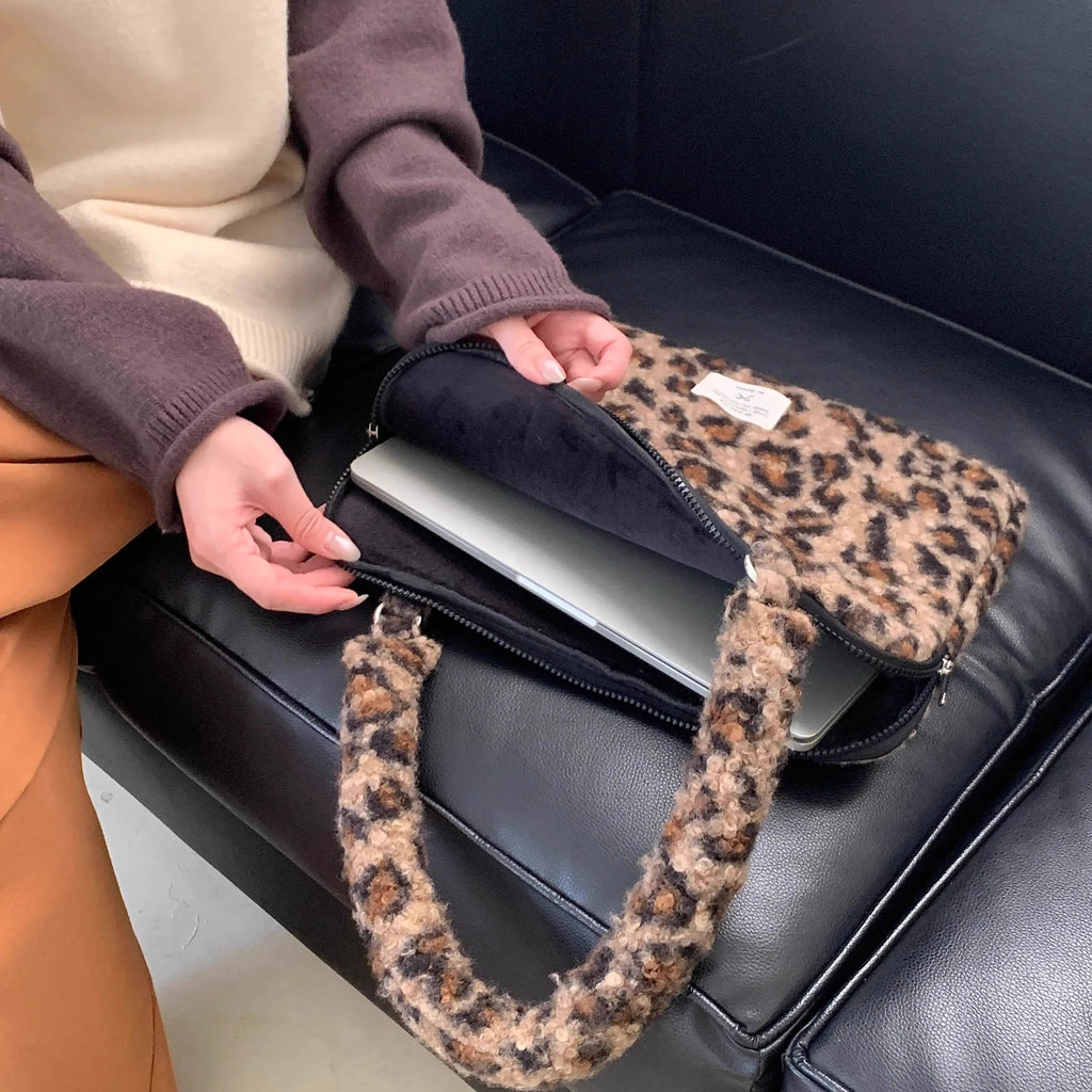 Pochette ordinateur femme léopard en peluche, de 13,3 à 16 pouces