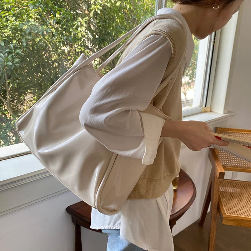 Sac ordinateur femme cabas souple, ouverture large et poche téléphone