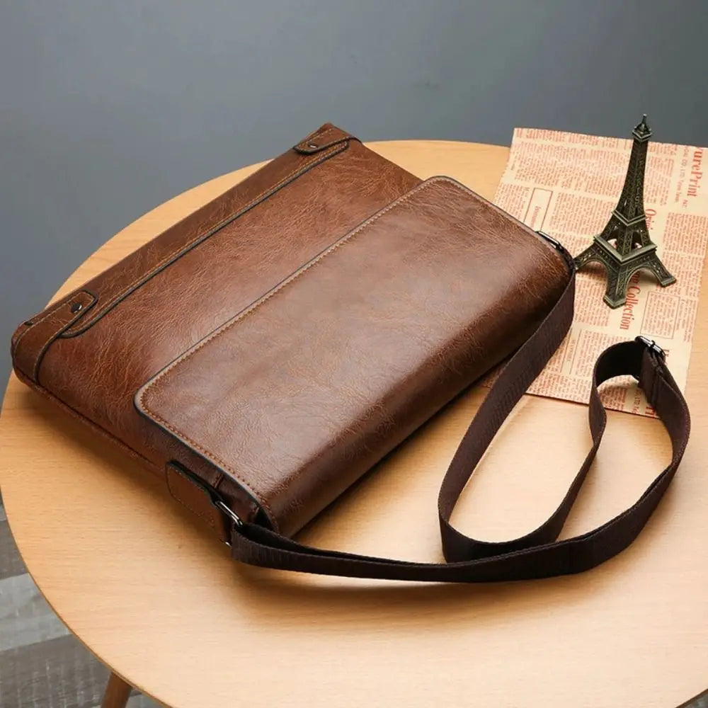 Sac ordinateur homme, besace à rabat 12 pouces effet cuir vieilli
