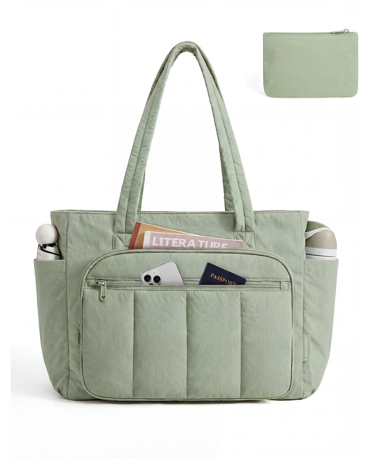 Sac ordinateur à l'épaule, du campus au train