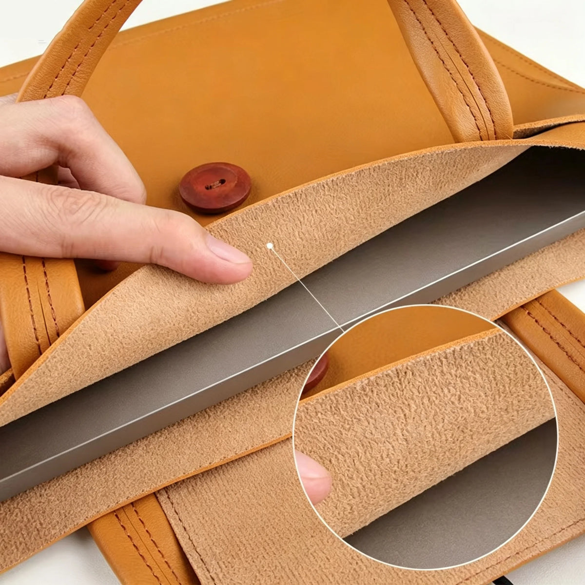 Pochette ordinateur simili cuir à bouton bois, 13,3 à 16 pouces