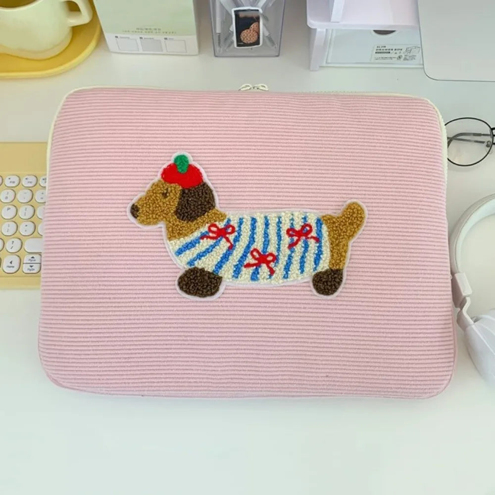 Pochette ordinateur femme en velours côtelé, écusson teckel
